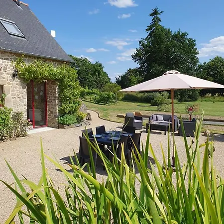 Le Domaine De La Petite Chevre Holiday home Ploumagoar